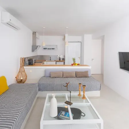 Apartment Infinite Blue Luxury Fira (Santorini)