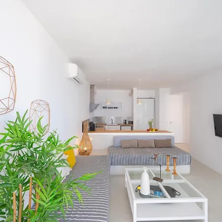 Infinite Blue Luxury Apartment