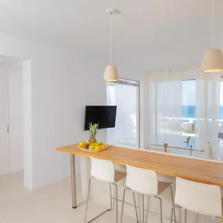 Infinite Blue Luxury Apartment