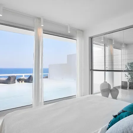 Infinite Blue Luxury Apartment